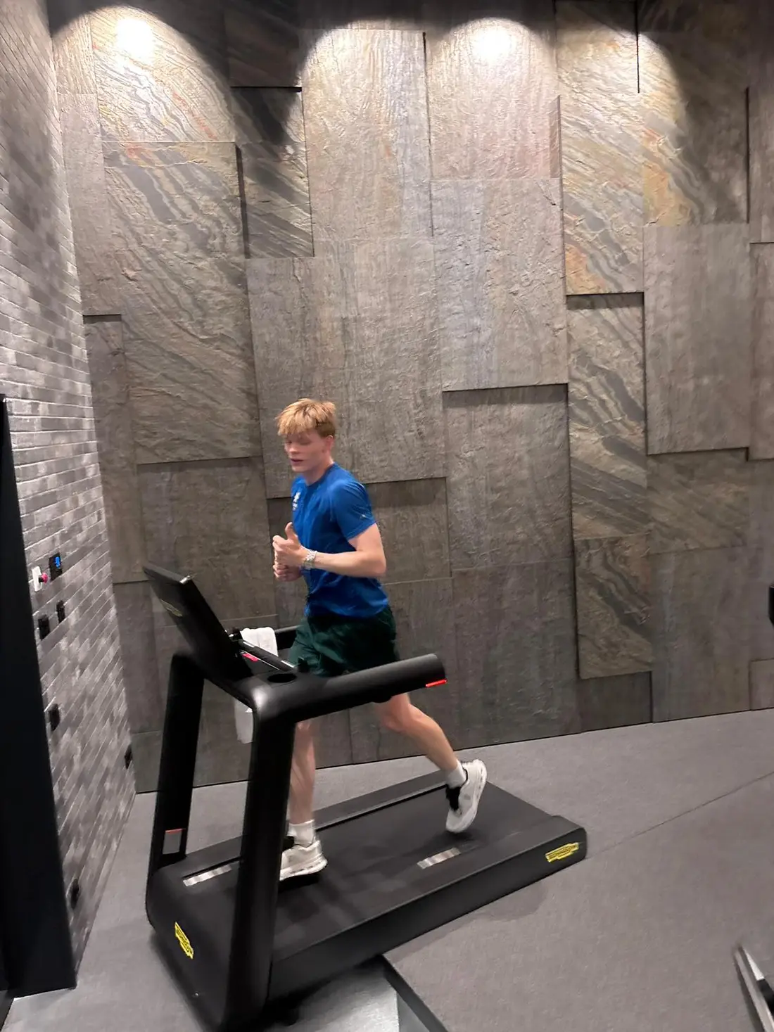 Training nach individuellem Plan im Studio